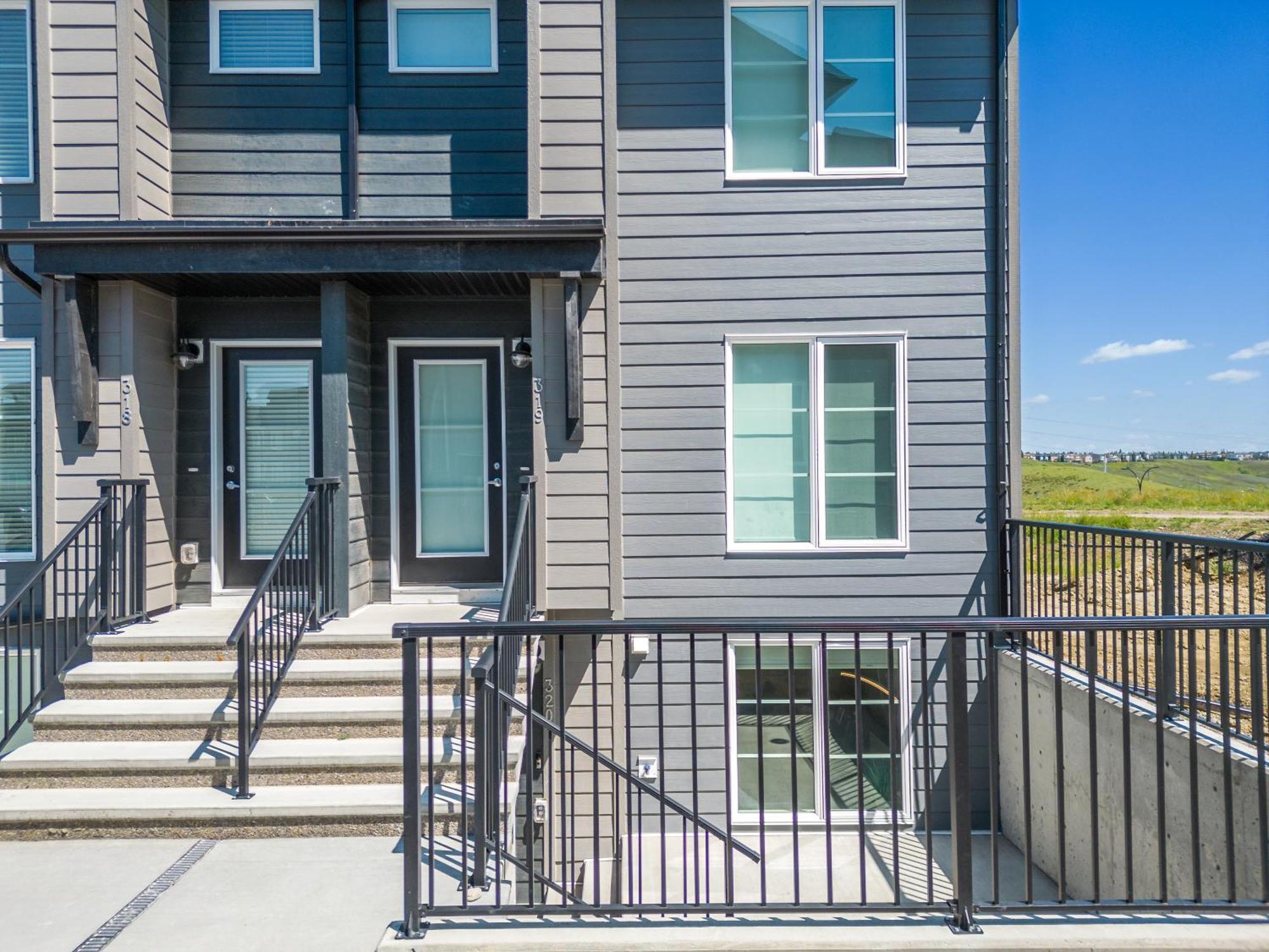 Cozy Rockland Park Unit+Parking Daire YYC Dış mekan fotoğraf