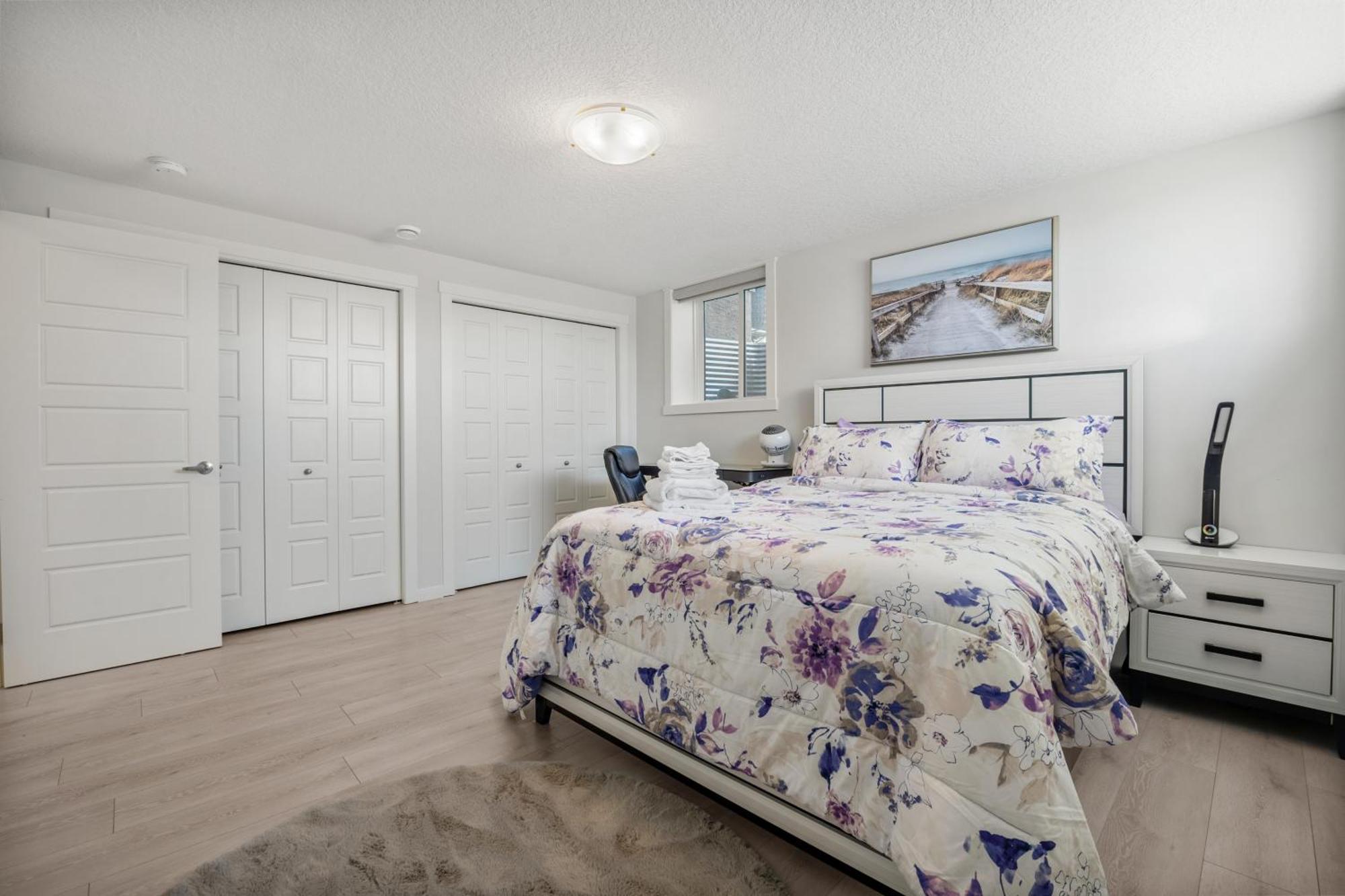 Cozy Rockland Park Unit+Parking Daire YYC Dış mekan fotoğraf