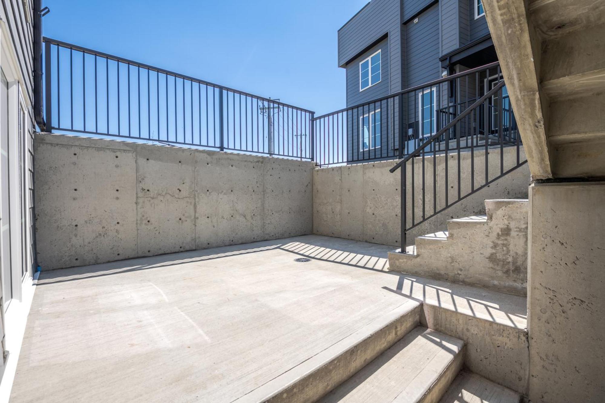 Cozy Rockland Park Unit+Parking Daire YYC Dış mekan fotoğraf